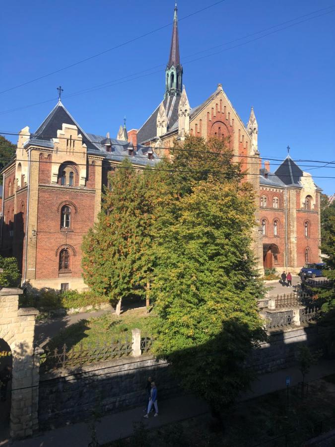Gallery Lviv Exterior foto
